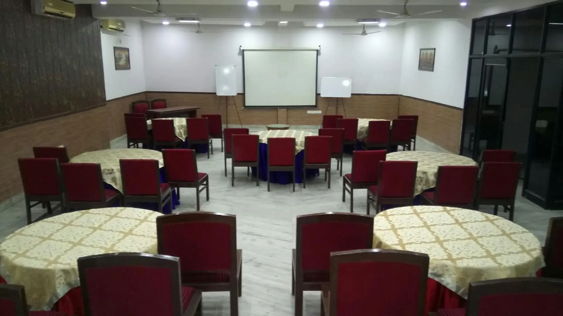 Smart Villa 3 By Royal Collection Gurgaon